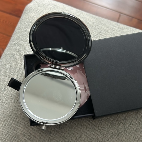 Graduation Pocket Mirror - Picture 3 of 4